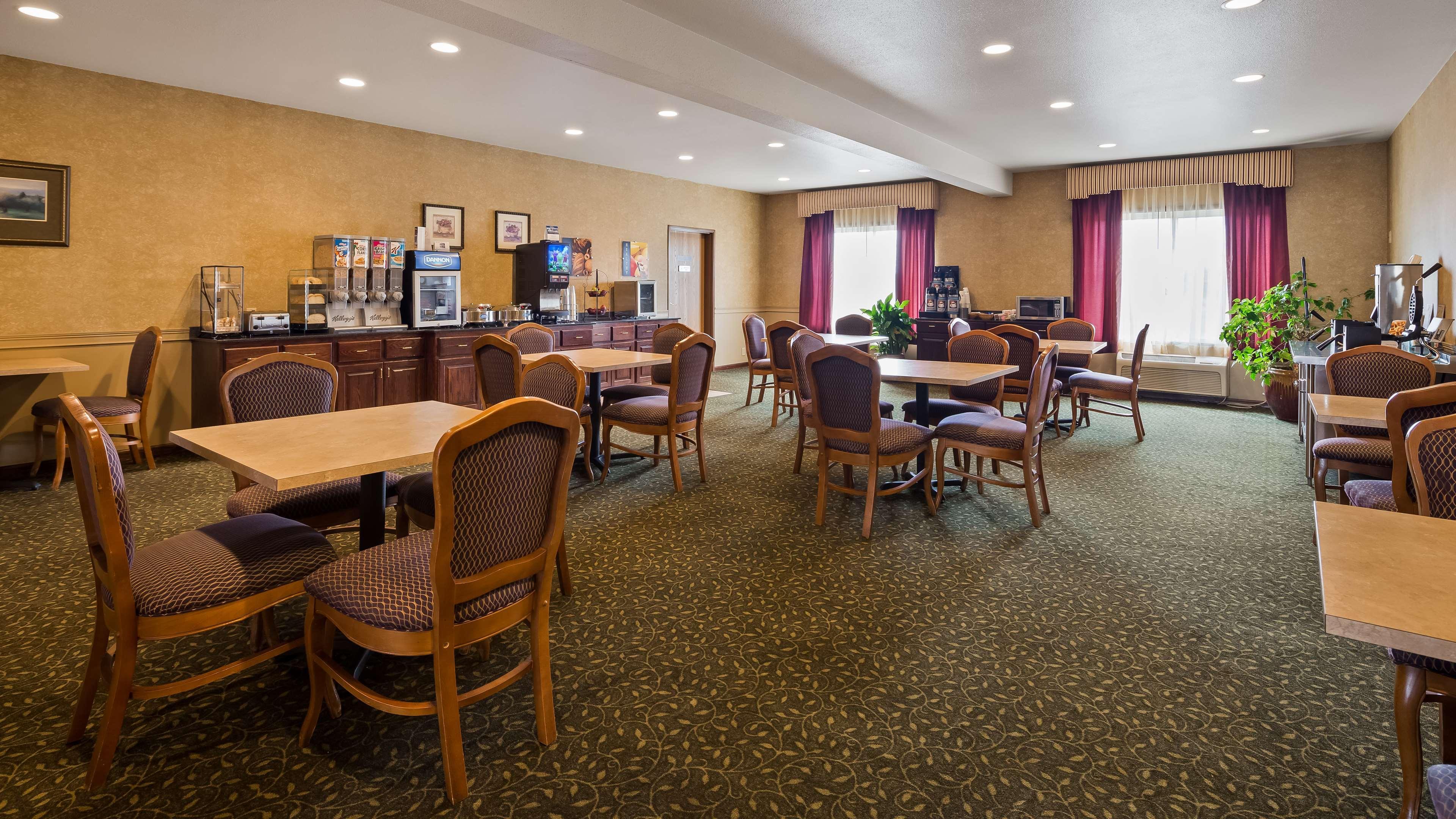 Best Western Penn-Ohio Inn & Suites Hubbard Exterior foto